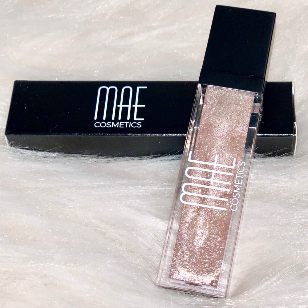 MAE Cosmetics Shimmering Lip Gloss - Rose Gold